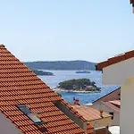 - Teranea Hvar Alojamento de Acomodação e Pequeno-almoço 4*