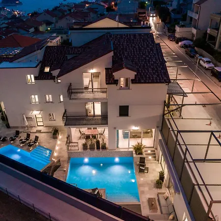 - Teranea Hvar Bed and breakfast Hvar Town