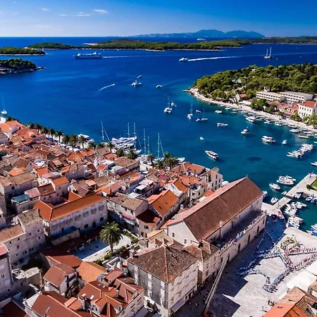 - Teranea Hvar 4* 흐바르