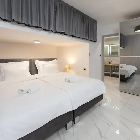 - Teranea Hvar Couette-café Hvar Town