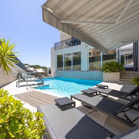 ベッド・アンド・ブレックファスト - Teranea Hvar 4*