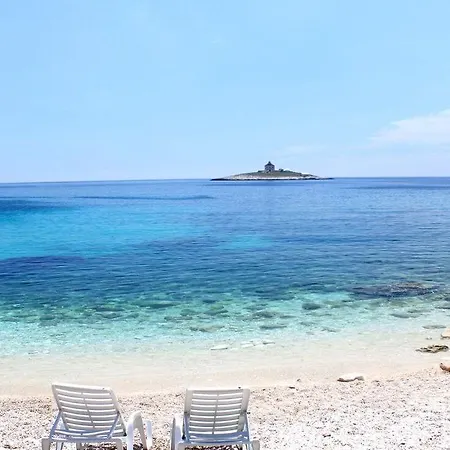 - Teranea Hvar Bed and breakfast Hvar Town
