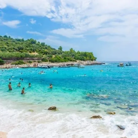 - Teranea Hvar 4*