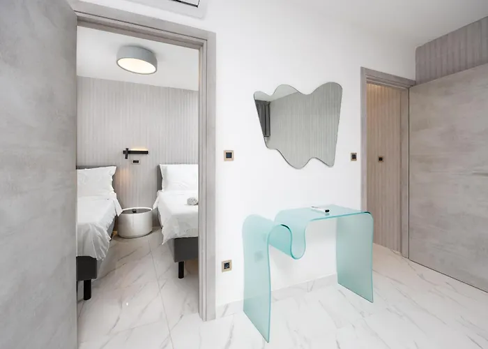 Bed & Breakfast - Teranea Hvar 4*