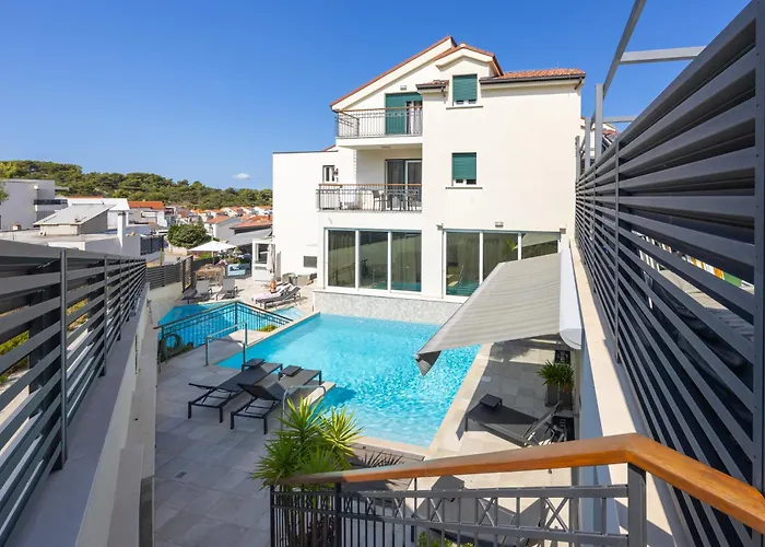 - Teranea Hvar Bed & Breakfast Hvar Town