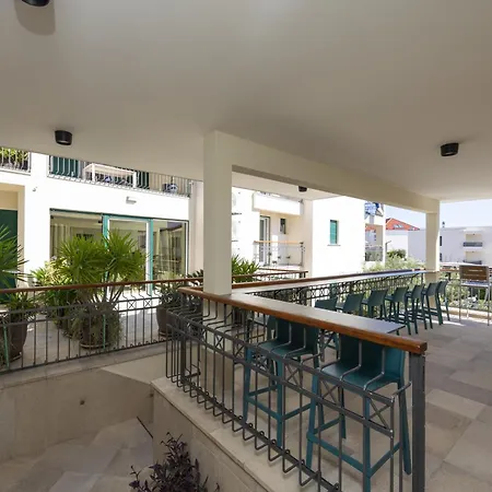 - Teranea Hvar Alojamento de Acomodação e Pequeno-almoço 4*
