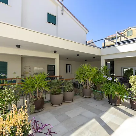 Bed and Breakfast - Teranea Hvar Χβαρ